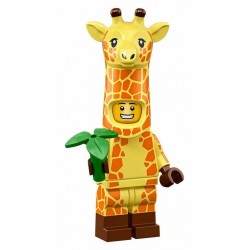 Garçon déguisé en girafe